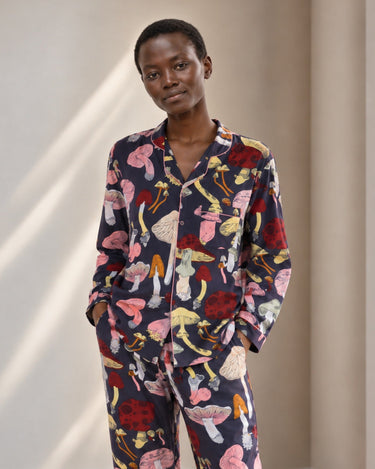 Macrodose Mushroom Print unisex Pyjama Set VON LOEBELL Collection