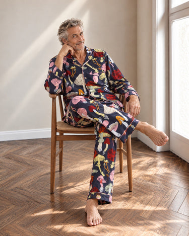 Macrodose Mushroom Print unisex Pyjama Set VON LOEBELL Collection